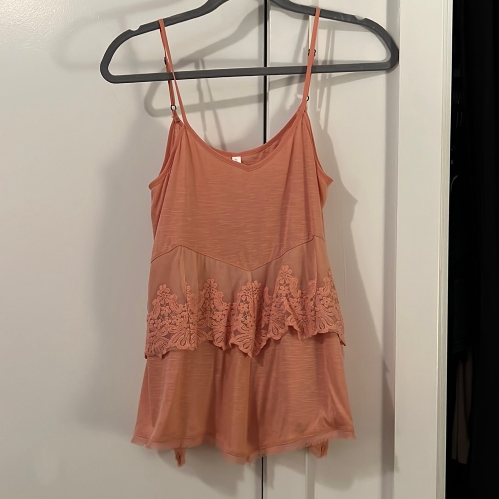 Xhilaration Salmon Ruffle Spaghetti Strap Top with Lace — Size: M